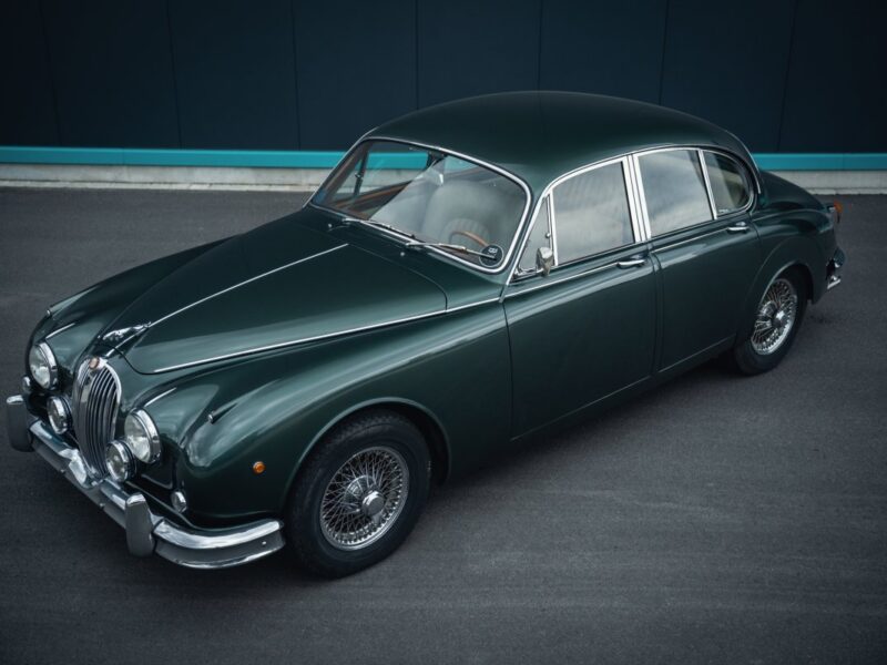 Jaguar MK II