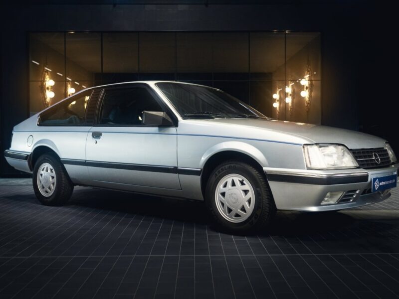 Opel Monza 3.0 E